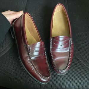Maroon burgundy leather g.h. Bass weejuns loafers